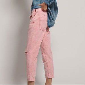 Low waist One Teaspoon pink jeans/baggies.